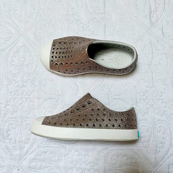 Native Jefferson Bling Glitter Sneakers Size 11 - Picture 2 of 9